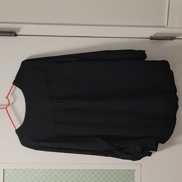 Torrid Long Sleeve Lightweight Rayon Henley Style Top Size 0 (Size 12) - Picture 4 of 7